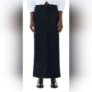 BESTGIRL - Medium  Black Denim Maxi Skirt with Beige Rose Embroidery